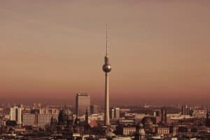 רוב המשקיעים בנדל"ן ברלין בוחרים במסלול השקעה של נדל'ן מניב במטרה ליהנות מעליית הערך הגבוהה של הנכסים במהלך השנים